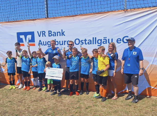 U11 Junioren schnappen sich Turniersieg beim VREE-Cup der VR Bank Augsburg Ostallgäu