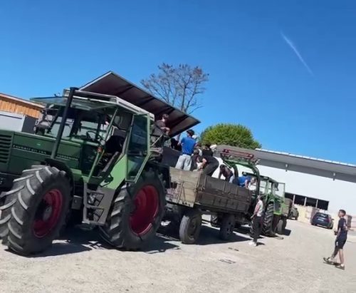 Papiersammlung Traktor 2